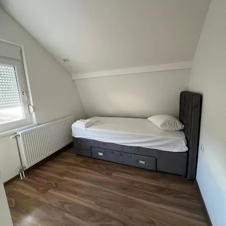 Big House بيتروفارادين